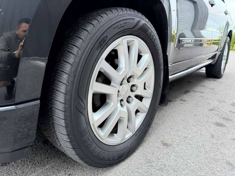 2016 GMC Acadia Denali