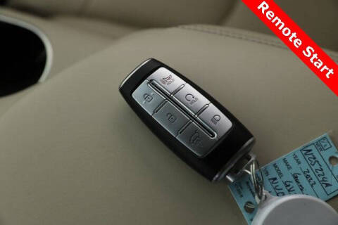 2022 Genesis GV70 2.5T Standard