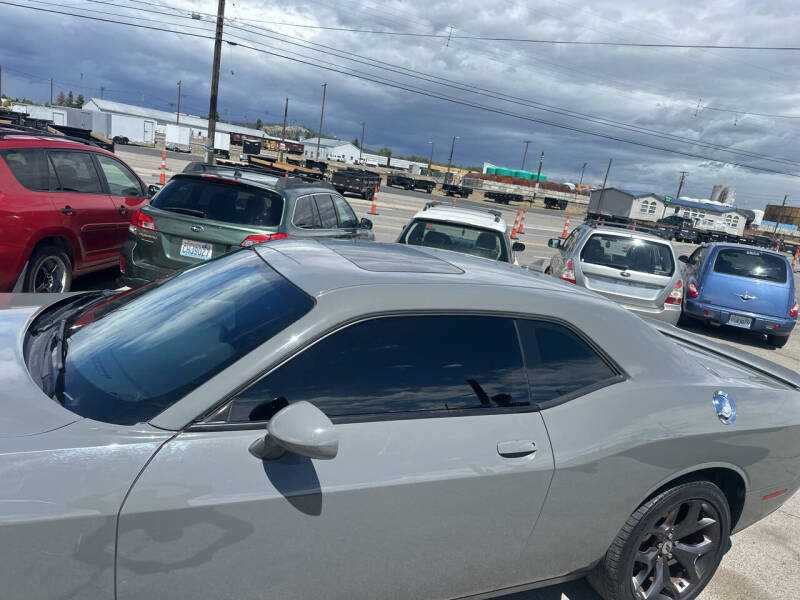 2018 Dodge Challenger SXT Plus