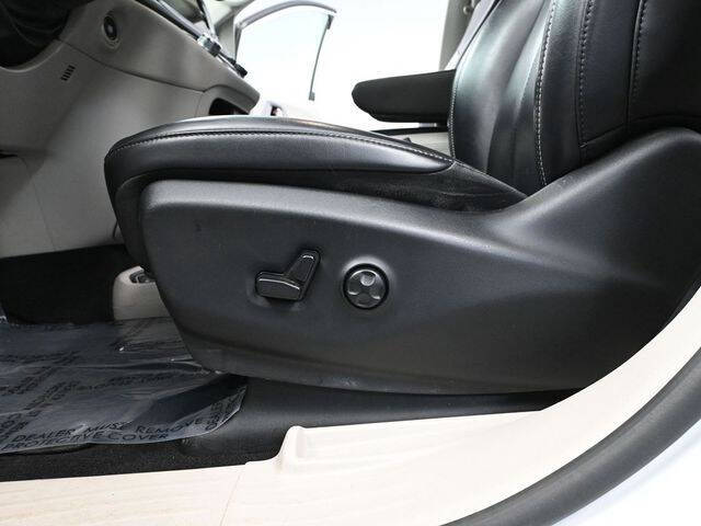 2023 Chrysler Pacifica Plug-In Hybrid Touring L