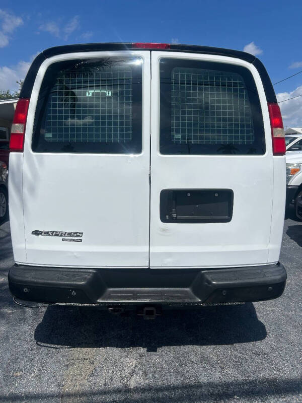 2015 Chevrolet Express 2500