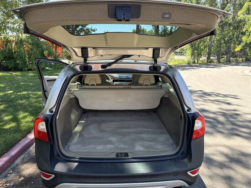 2011 Volvo XC70 T6