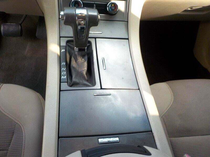 2011 Ford Taurus SEL