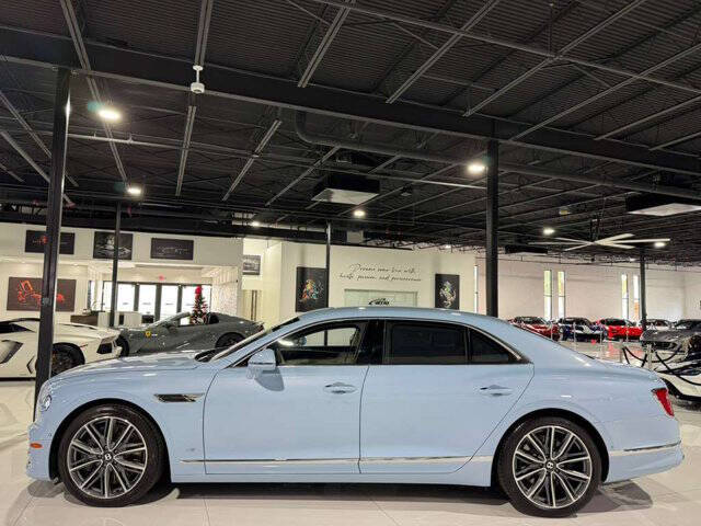 2022 Bentley Flying Spur V8