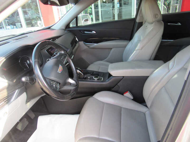 2021 Cadillac XT4 Premium Luxury