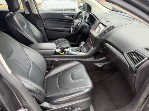 2016 Ford Edge Titanium