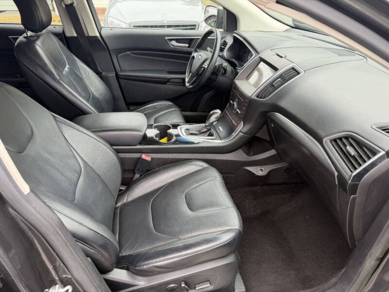2016 Ford Edge Titanium