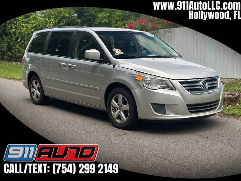 2011 Volkswagen Routan SE