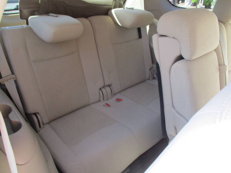 2016 Nissan Pathfinder SV