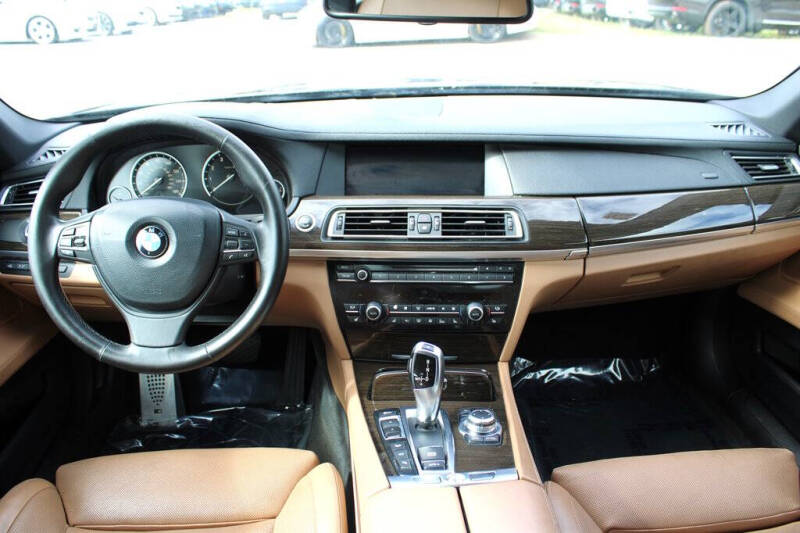 2012 BMW 7 Series 750Li xDrive