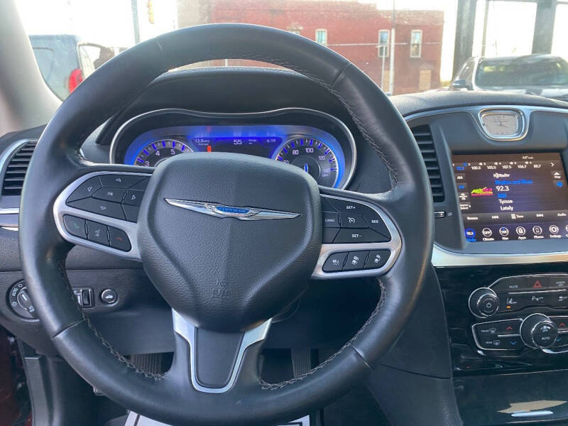 2021 Chrysler 300 Touring L