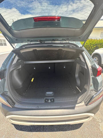 2022 Hyundai Kona SEL