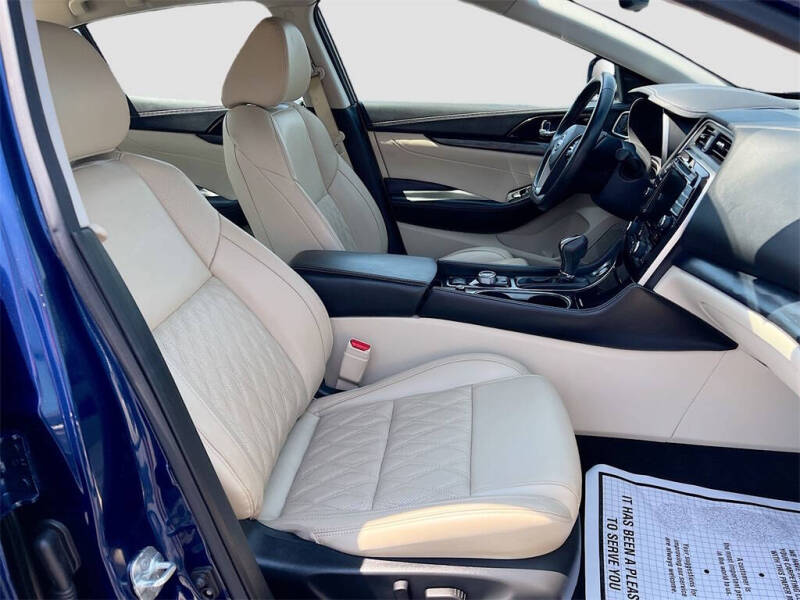 2023 Nissan Maxima 3.5 Platinum