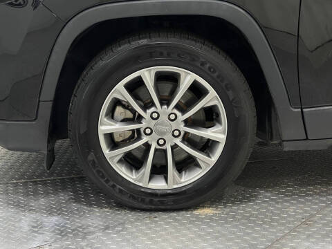 2021 Jeep Cherokee Latitude Plus