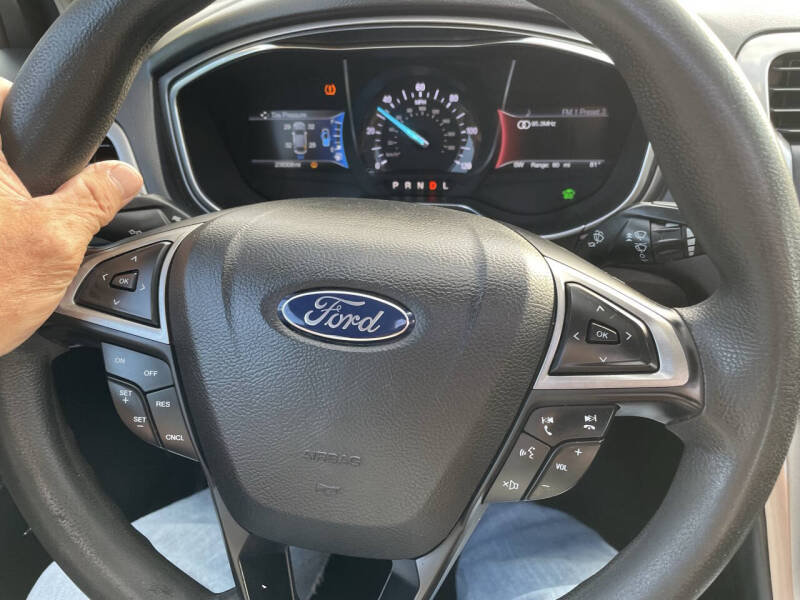 2017 Ford Fusion Hybrid SE