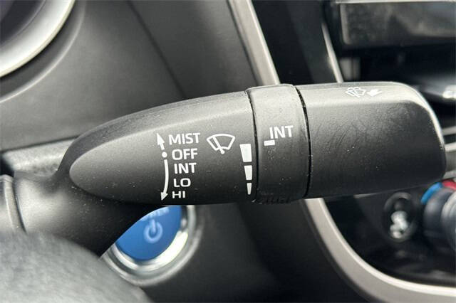 2021 Toyota Camry Hybrid XLE