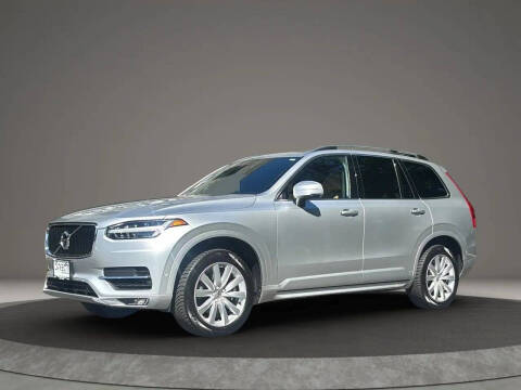 2017 Volvo XC90 T6 Momentum