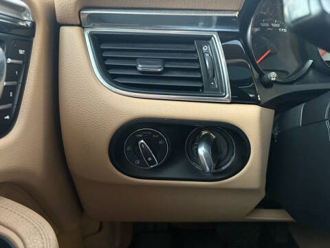 2015 Porsche Macan S