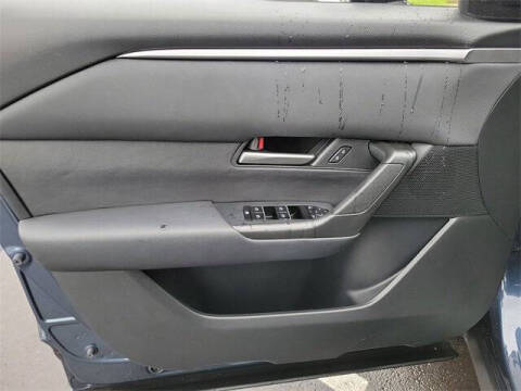 2023 Mazda CX-50 2.5 S Preferred Plus