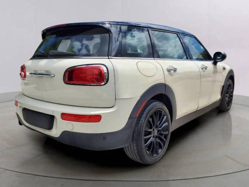 2017 MINI Clubman Base photo 9