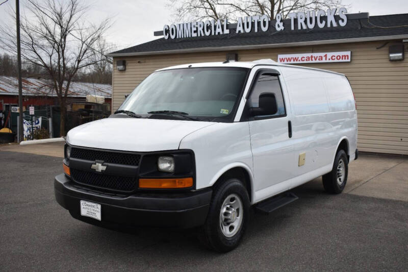 2013 Chevrolet Express Cargo Work Van photo 2