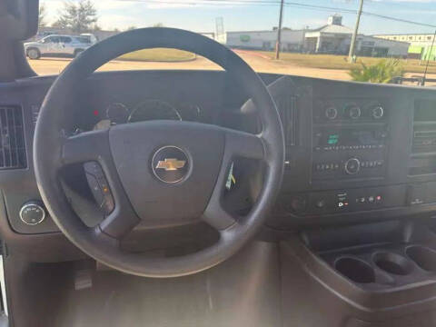 2024 Chevrolet Express LS 3500