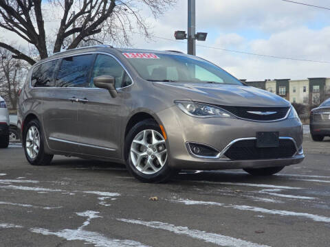 2018 Chrysler Pacifica Touring L Plus