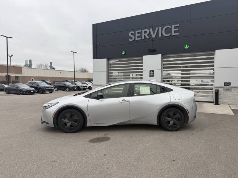 2024 Toyota Prius LE