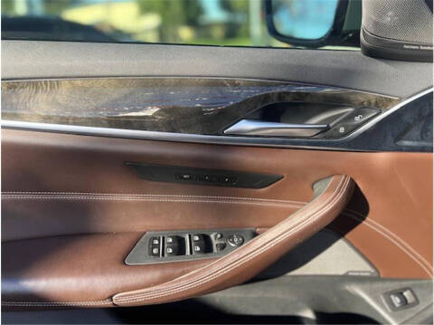 2019 BMW 5 Series 540i xDrive