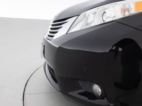 2014 Toyota Sienna Limited 7-Passenger
