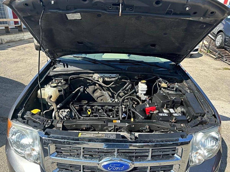 2011 Ford Escape XLS