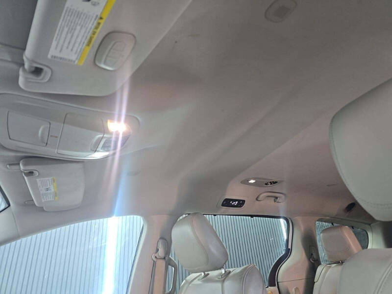 2017 Chrysler Pacifica Touring-L