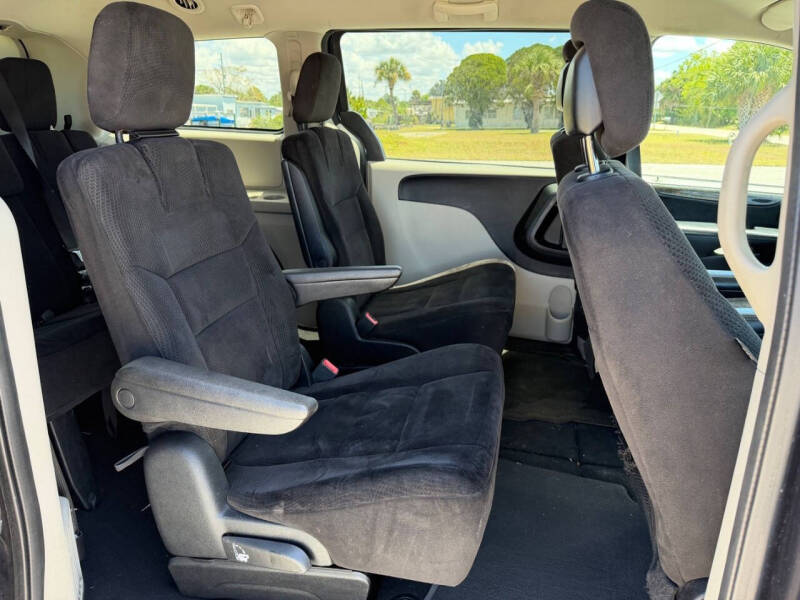 2014 Dodge Grand Caravan SE