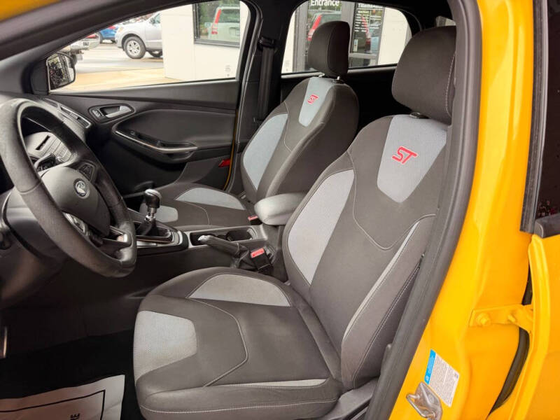 2017 Ford Focus ST