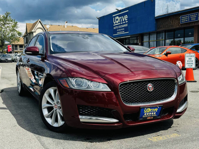 2017 Jaguar XF Premium's photo