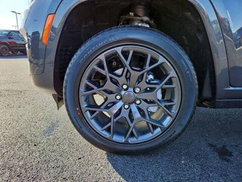 2025 Jeep Grand Cherokee Summit