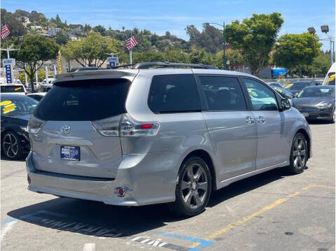 2017 Toyota Sienna