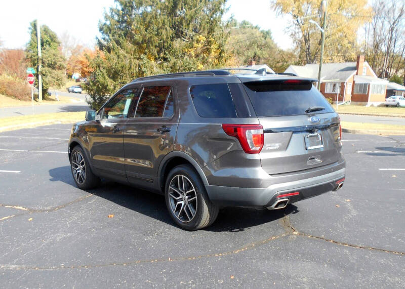 2016 Ford Explorer Sport