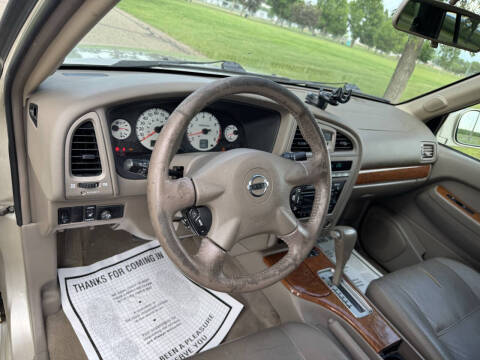 2003 Nissan Pathfinder LE