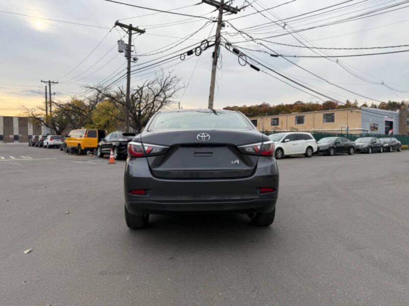 2017 Toyota Yaris iA