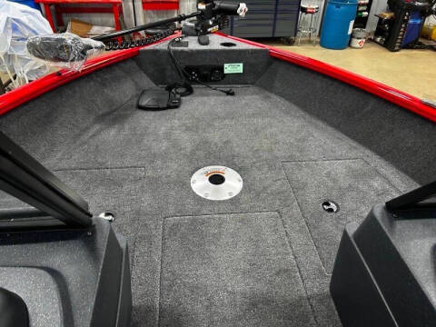 2026 Tracker Pro Guide V-175 WT