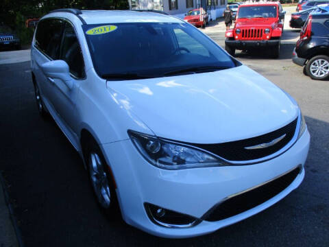 2017 Chrysler Pacifica