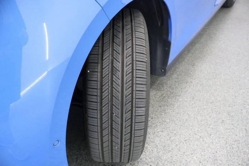 2025 Volkswagen ID. Buzz Pro S Plus 4Motion