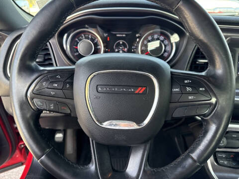 2015 Dodge Challenger SXT