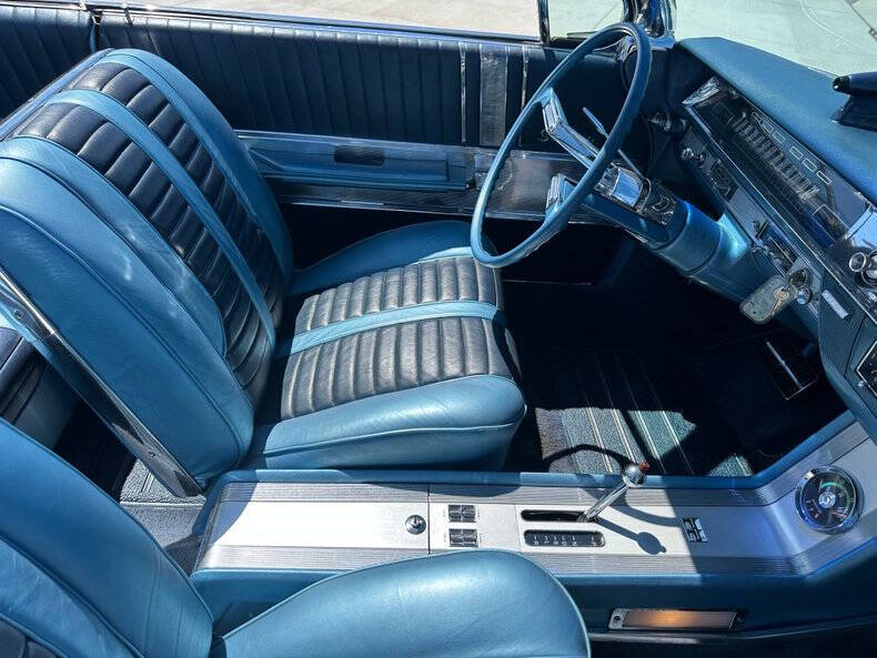 1962 Oldsmobile Starfire