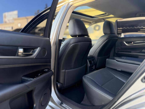 2016 Lexus GS 200t