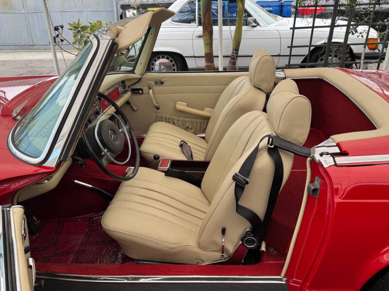 1969 Mercedes-Benz 280-Class
