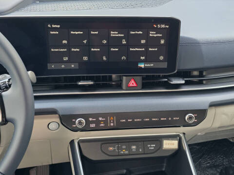 2026 Kia Carnival SX