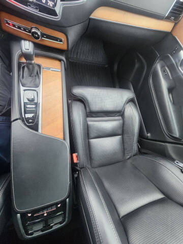 2019 Volvo XC90 T6 Inscription