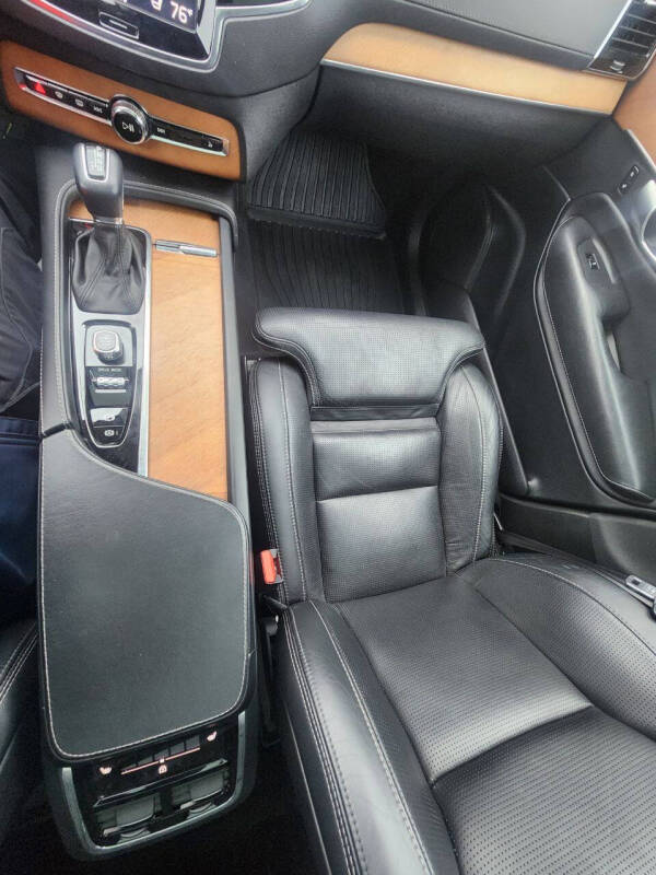 2019 Volvo XC90 T6 Inscription